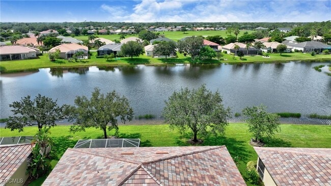 Foto del edificio - 4725 Fairloop Run