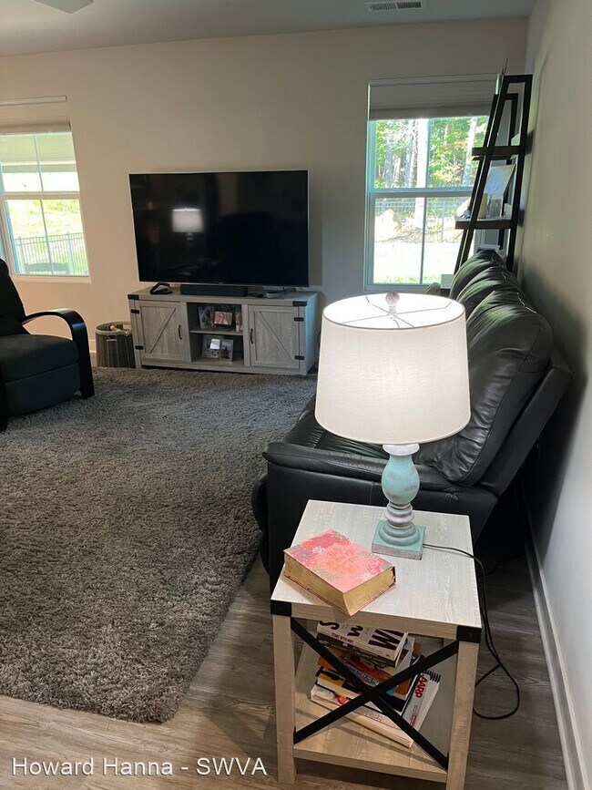 Foto del edificio - 3 br, 2 bath House - 141 Park Drive