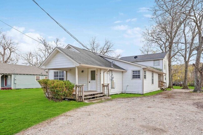 Foto del edificio - 1728 Connorvale Rd