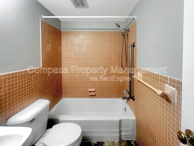 Foto del edificio - 2841 S Burdick St