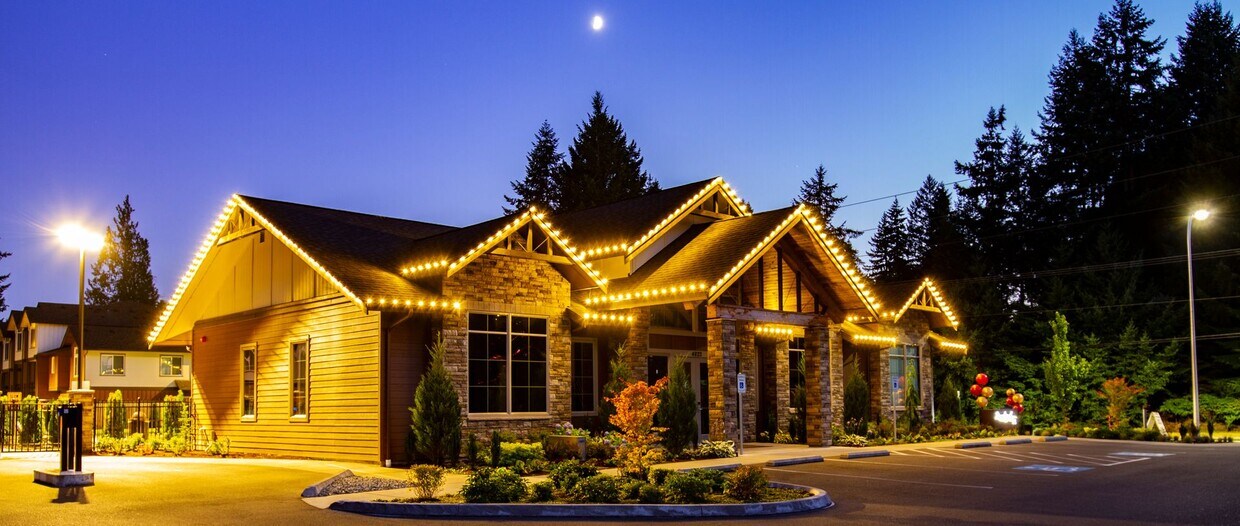 Foto principal - 1 bedroom Townhome with attached garage