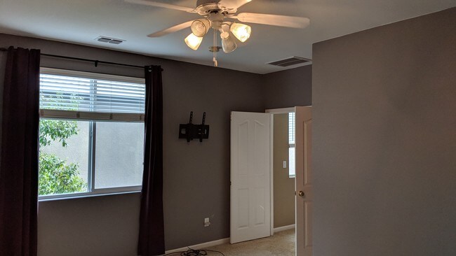 Building Photo - 3678 Manera Rica Dr