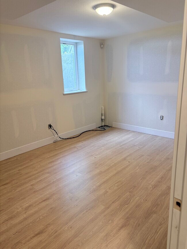 Dormitorio 1 - 3901 N Kiska St