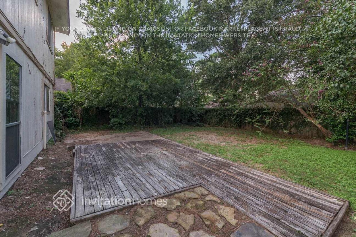 Foto del edificio - 4402 Dawn Creek Ln