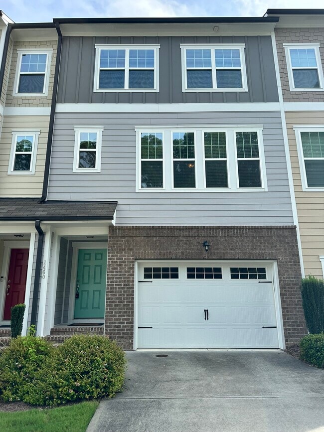 Building Photo - 1460 Salem Creek Dr