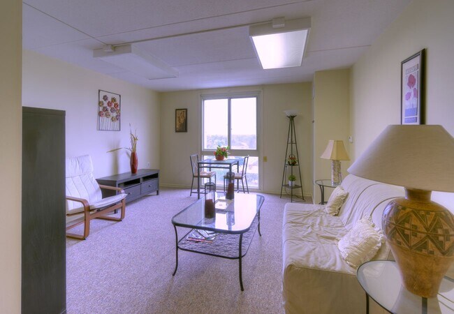 Building Photo - 33 LaBelle-#33