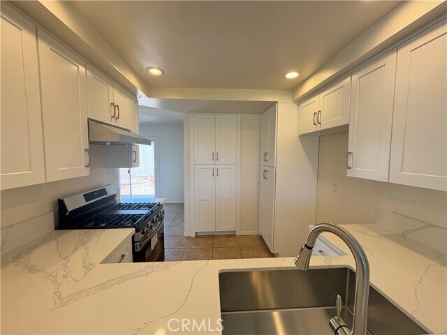 Building Photo - 9727 Fremont Ave