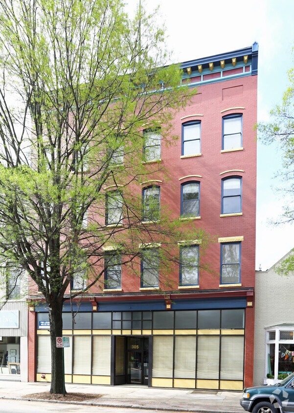 Primary Photo - 305 W Broad St