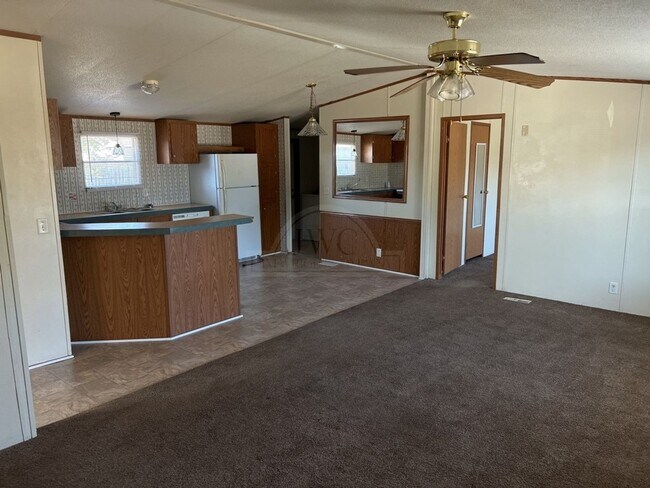 Building Photo - 3303 Sevilla Dr
