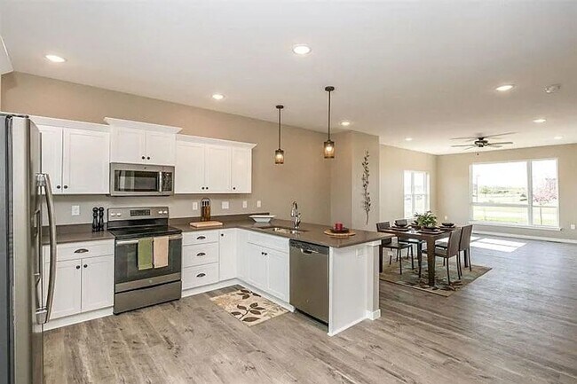 Building Photo - $2,250 | 3 Bedroom, 2.5 Bathroom Town Home...