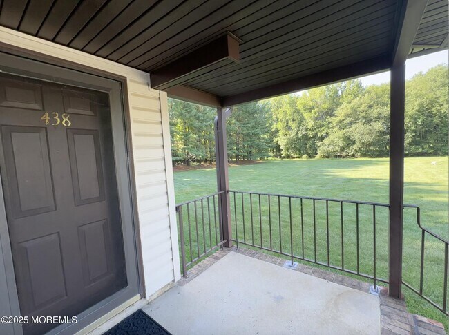 Foto del edificio - 438 Oak Knoll Dr
