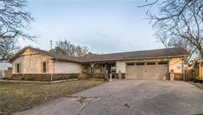 Building Photo - 902 NW K St