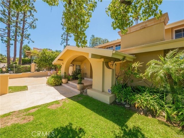 Building Photo - 16545 Park Ln Cir