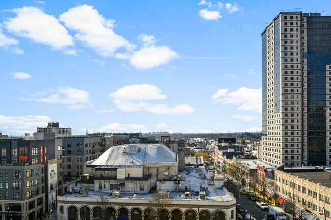Foto del edificio - 25 Leroy Pl