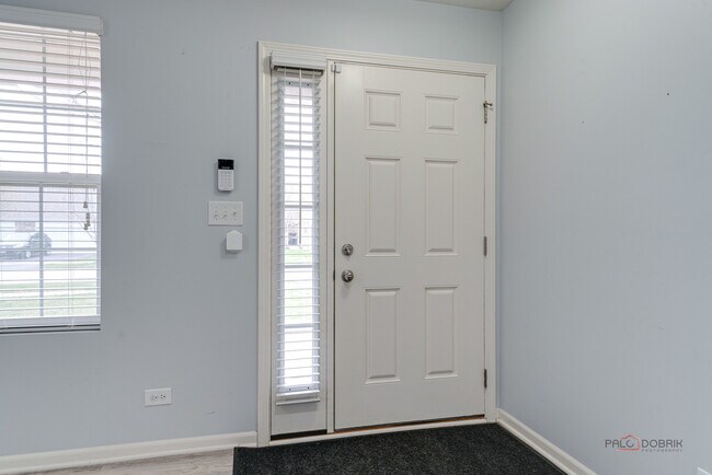 Foto del edificio - 267 Maryland Ln