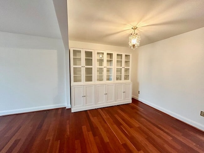 Foto del edificio - 9 Long Green Ct