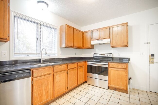 Foto del edificio - 888 St James Ave