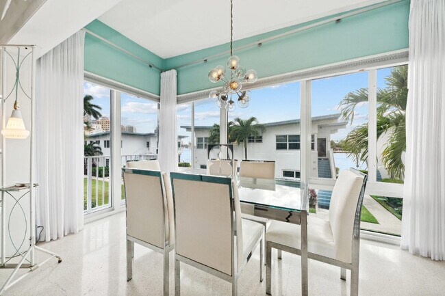 Foto del edificio - 425 Bayshore Dr