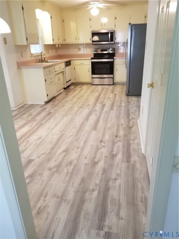 Foto del edificio - 13708 Thornhill Terrace