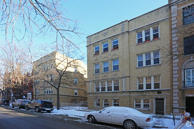 Building Photo - 6811-6819 N Lakewood Ave