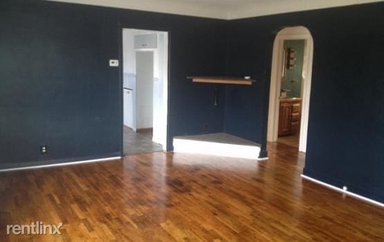 Building Photo - 3015 S Vassar Rd