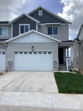 Building Photo - 897 Portman Wy