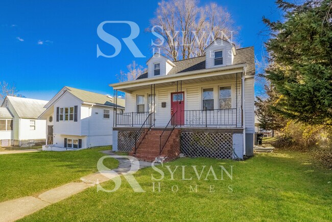 Photo - Enjoy living the good life in this 4 bedro... House