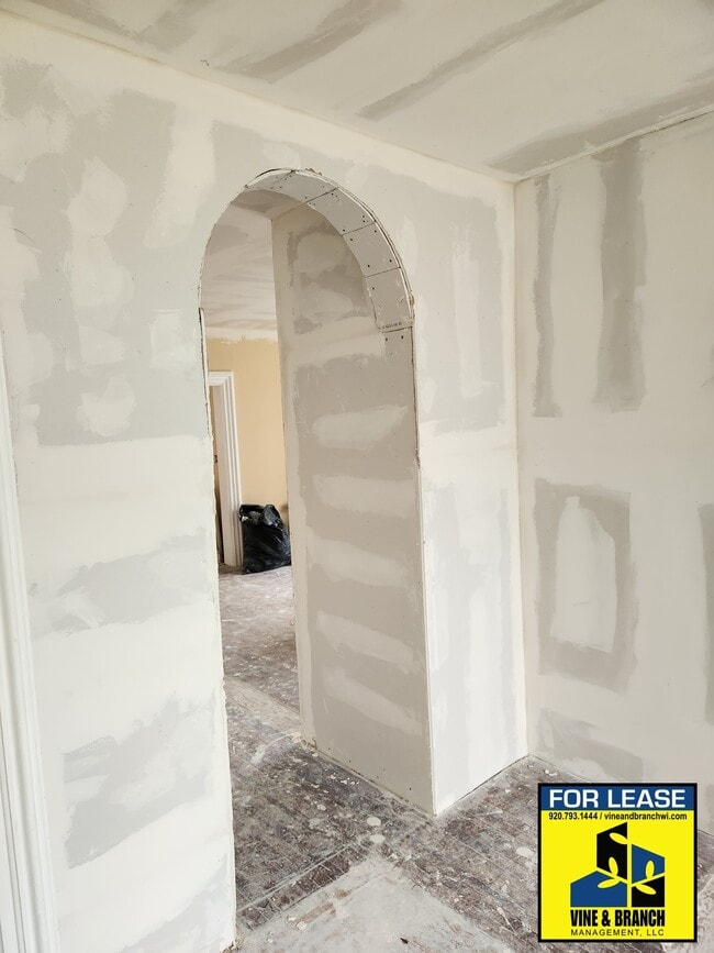 Foto del edificio - 308 S College Ave