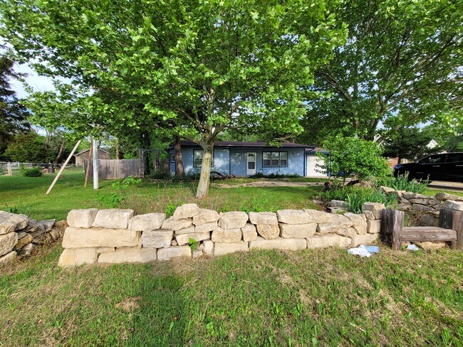 Foto del edificio - 635 N Andover Rd