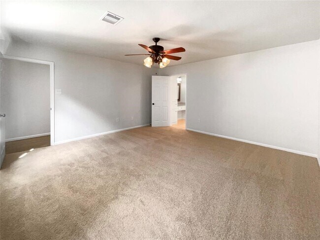 Foto del edificio - 16126 Spinnaker Dr