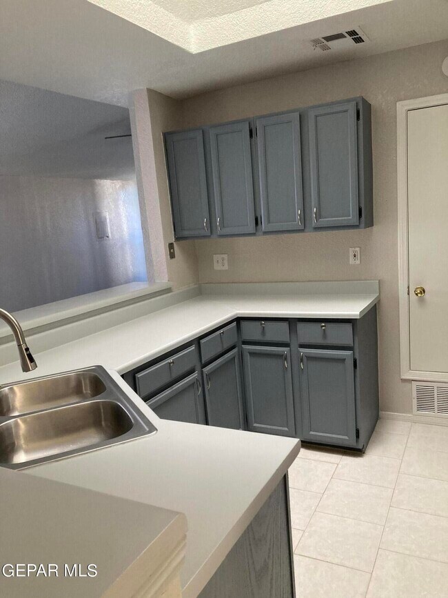 Building Photo - 8562 Euphrates Dr