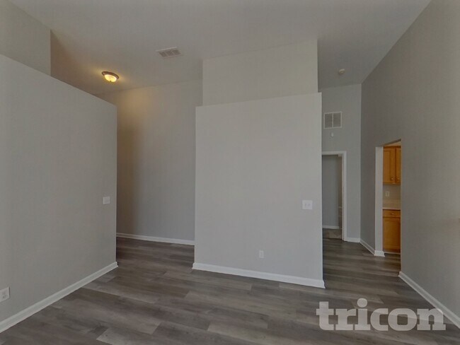 Foto del edificio - 9635 Poole Rd