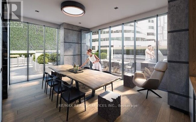 Photo du bâtiment - 327 King St W