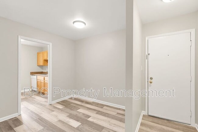 Building Photo - 139 Green St