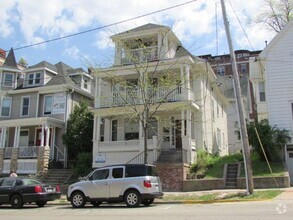 Building Photo - 219 E Mifflin St