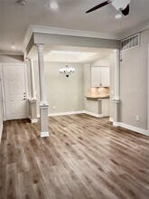 Building Photo - 5353 Memorial Dr