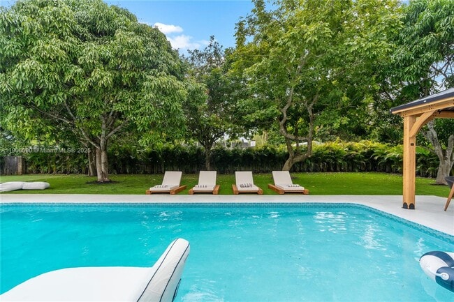 Building Photo - 9600 SW 147th St