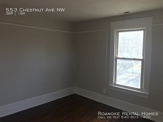 Foto del edificio - 553 Chestnut Ave, NW