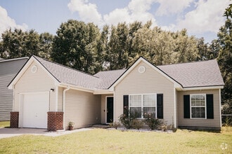 Building Photo - 139 Old Tree Rd