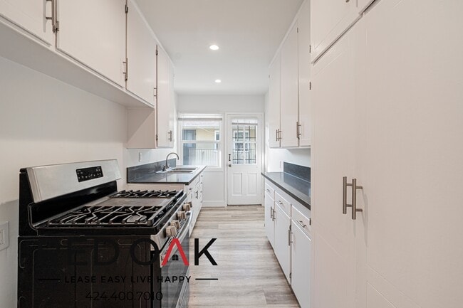 Foto del edificio - 1627 Normandie Ave