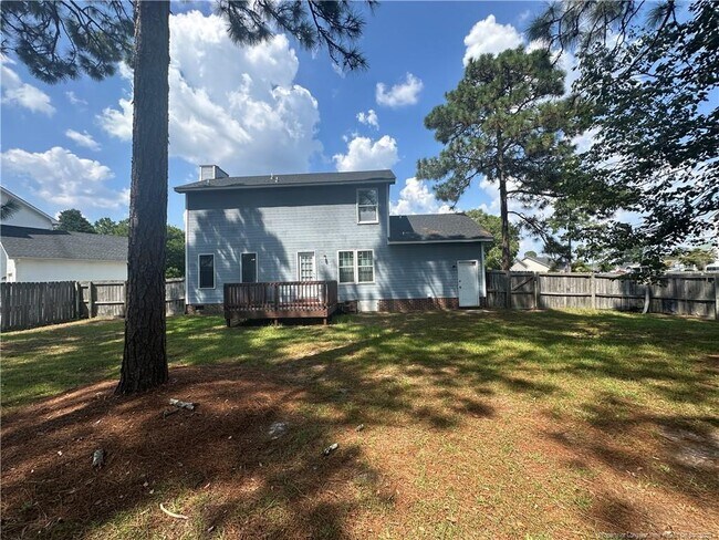 Building Photo - 3545 Chaucer Dr