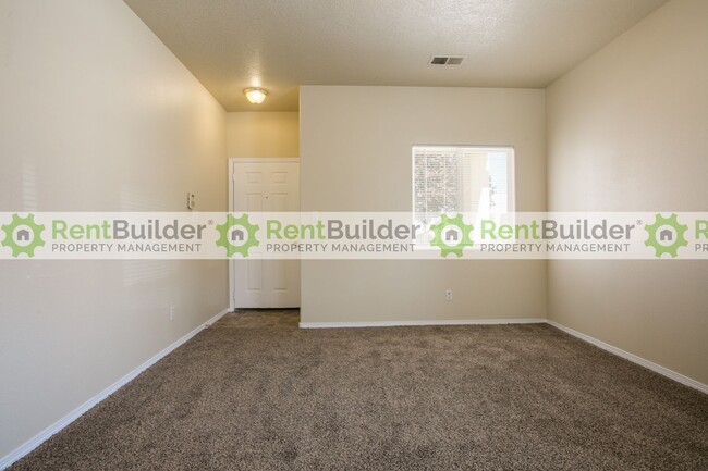 Foto del edificio - **RENT SPECIAL!!  CALL US TODAY AT (505) 8...