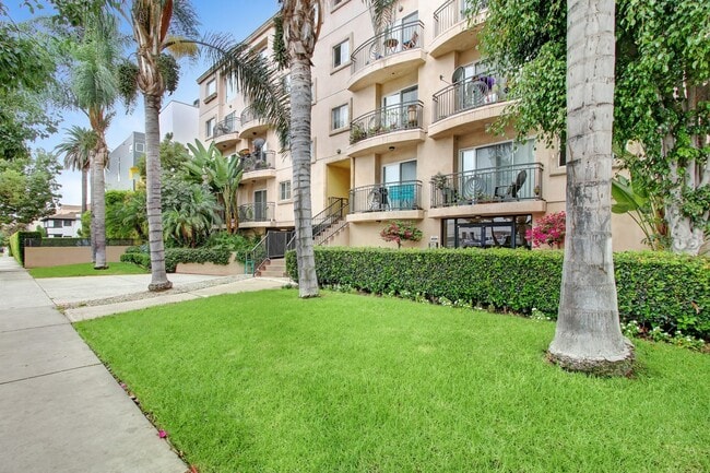 Building Photo - Wilcox Luxury Apartments