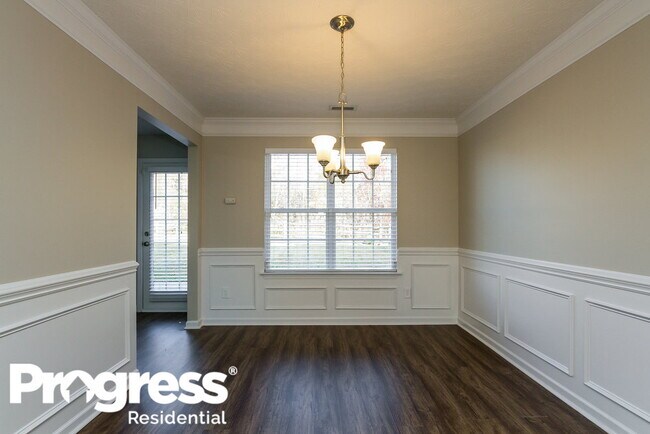 Building Photo - 7033 Tanners Creek Dr