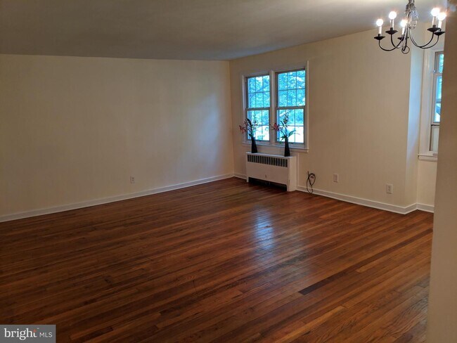Building Photo - 2312 COLSTON DR #C-104 C