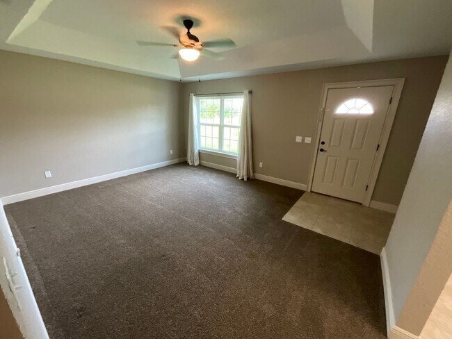 Foto del edificio - 455 Marion Oaks Ln