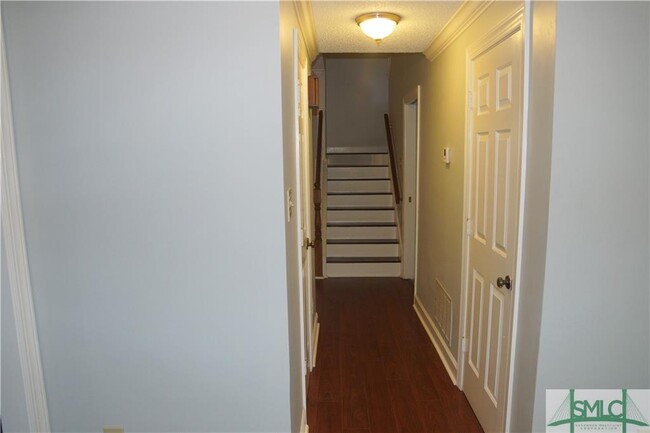 Building Photo - 118 S Brompton Ct
