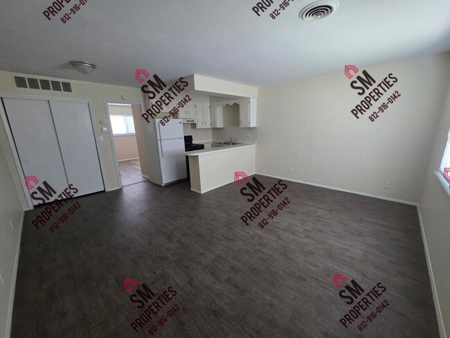 Building Photo - 406 Edgar St