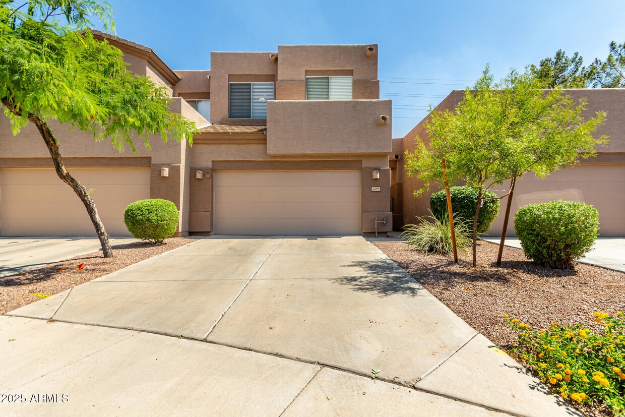 Primary Photo - 1477 W Marlin Dr