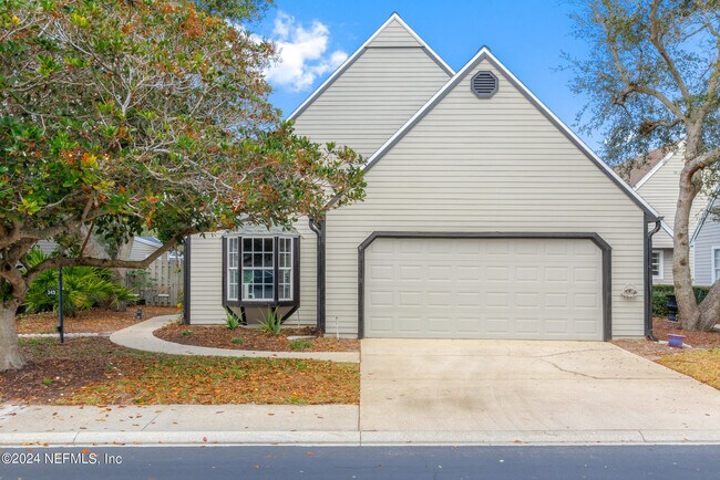 Building Photo - 349 Village Dr